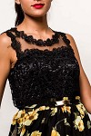 62160a3d4d-mariejune-robe-fleurie-avec-dentelle-yellow-3.jpg